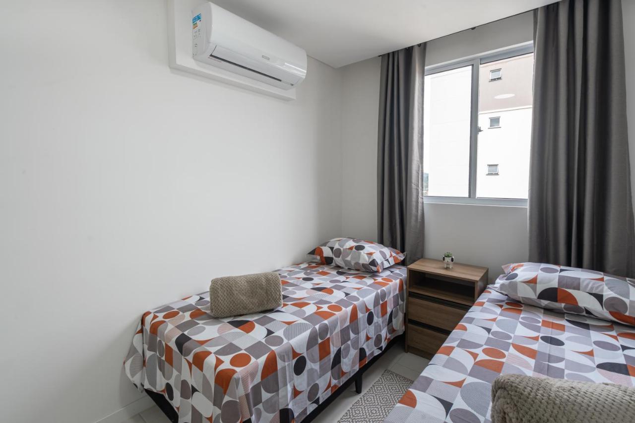 Apartamento Com Vista Mar, Ar-Condicionado, Wi-Fi Condominio Com Piscina, Quadra De Esportes Playground Infantil A 15 Minutos Do Beto Carreiro Piçarras Exterior foto
